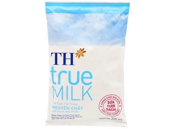 SỮA STTT TH TRUE MILK NGUYÊN CHẤT 220ML (THÙNG 48 BỊCH) - Hình ảnh 2